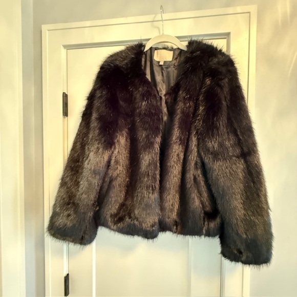 Women's Banana Republic Faux Fur Eye Hook Closure Black Jacket XL -Worn 3X - Picture 1 of 11